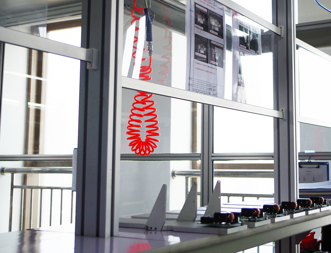 1653360125146870.jpg 光學車間.JPG